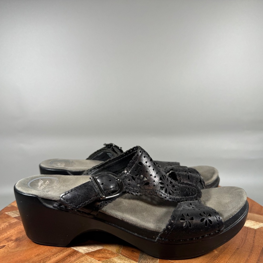 Dansko Black Leather Laser Cut Floral Platform Slide Sandals Womens 38 US 7.5-8